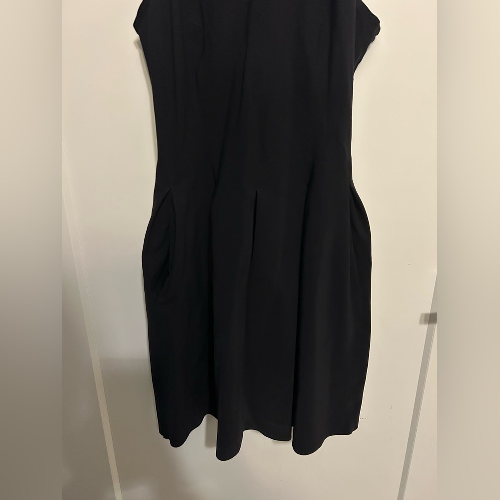 Like New Lululemon Court Crush Tennis Dress - Picture 4 of 11